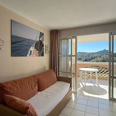 2 Pieces Pour 4 Avec Piscine, Parking Et Climatisation - Fr-1-504-682 Appartement Saint-Raphaël